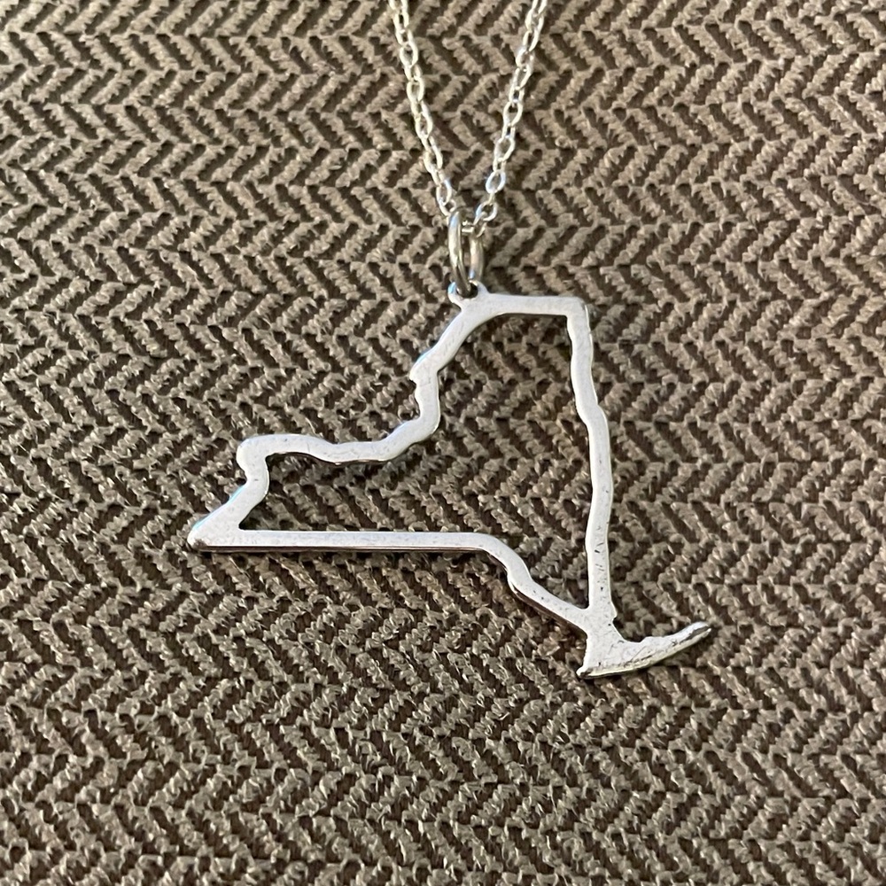 Sterling Silver New York Border Outline Necklace